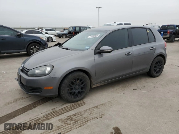2014 Volkswagen Golf with VIN WVWDB7AJ3EW005547, listed as a Copart auction lot 44002985 with 171,999 mi miles and Salvage title. Bid and sale history available at DreamBid. Image 1.