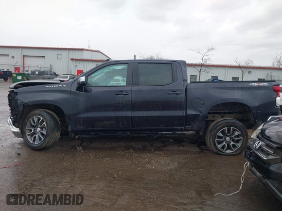 2024 Chevrolet Silverado 1500 LT with VIN 3GCPDKEK5RG283836, listed as a IAAI auction lot 41710992 with 25,541 mi miles and . Bid and sale history available at DreamBid. Image 14.
