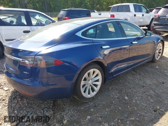 2017 Tesla Model S 100D с VIN 5YJSA1E25HF188114, выставлен на аукционе IAAI как лот 42193125 с пробегом 114 587 миль миль и . История ставок и продаж доступна на DreamBid. Изображение 4.