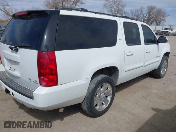 2007 GMC Yukon XL SLT with VIN 1GKFK16387J201973, listed as a IAAI auction lot 41879003 with 225,518 mi miles. Bid and sale history available at carsss.com. Image 4.