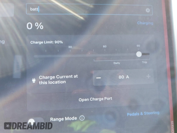 2014 Tesla Model S 60 with VIN 5YJSA1H17EFP33275, listed as a IAAI auction lot 41778167 with 202,749 mi miles and . Bid and sale history available at DreamBid. Image 17.