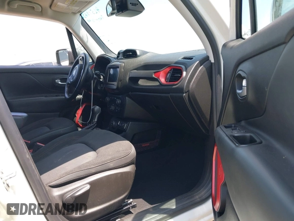 2019 Jeep Renegade Trailhawk с VIN ZACNJBC17KPK00273, выставлен на аукционе IAAI как лот 42565632 с пробегом 57 704 миль миль и . История ставок и продаж доступна на DreamBid. Изображение 5.