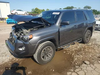 2016 Toyota 4Runner SR5 with VIN JTEZU5JR4G5115523, listed as a Copart auction lot 61852535 with 143,105 mi miles and Salvage title. Bid and sale history available at DreamBid. Image 1.