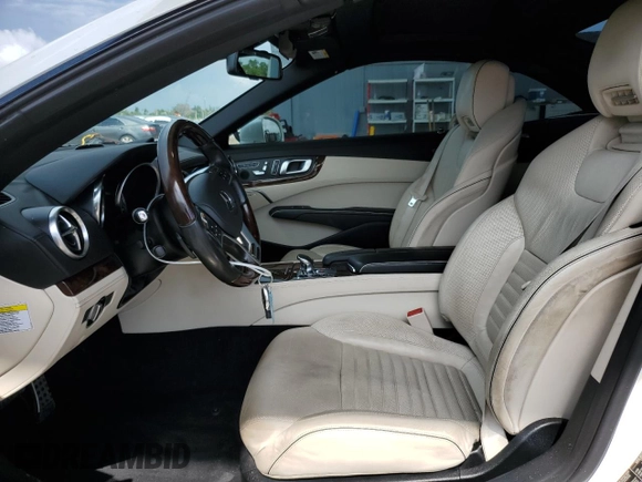 2013 Mercedes-Benz SL 550 z VIN WDDJK7DA5DF019453, wystawiony jako Copart lot #58339275 z przebiegiem 91 013 mil mil oraz Szkody całkowita. Historia ofert i sprzedaży dostępna na DreamBid. Obrazek 7.