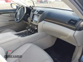 2012 Lexus LS 460 z VIN JTHBL5EF7C5112312, wystawiony jako IAAI lot #41550064 z przebiegiem 82 312 mil mil oraz . Historia ofert i sprzedaży dostępna na DreamBid. Obrazek 5.