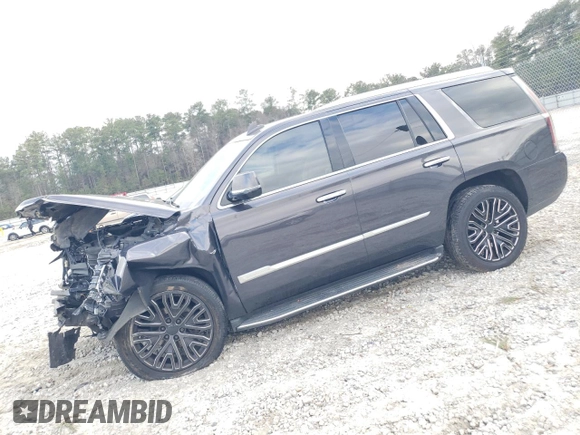 2018 Cadillac Escalade Luxury z VIN 1GYS4BKJ5JR372763, wystawiony jako Copart lot #44122245 z przebiegiem Nie podano mil oraz Szkoda całkowita • Salvage title. Historia ofert i sprzedaży dostępna na DreamBid. Obrazek 1.