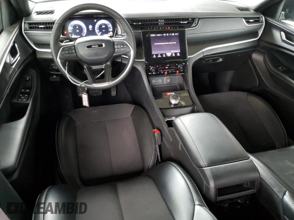 2024 Jeep Grand Cherokee Altitude with VIN 1C4RJGAG4R8546436, listed as a Copart auction lot 81531384 with 24,979 mi miles and Clean title. Bid and sale history available at DreamBid. Image 8.