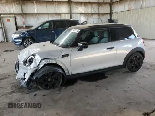 2022 MINI Hardtop Cooper SE with VIN WMW13DJ08N2R93418, listed as a Copart auction lot 84707314 with 23,586 mi miles and Salvage title. Bid and sale history available at DreamBid. Image 1.