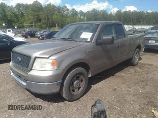 2004 Ford F-150 STX with VIN 1FTRX12W24FA21705, listed as a IAAI auction lot 39321035 with Not Provided miles and . Bid and sale history available at DreamBid. Image 2.