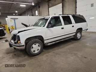 1999 Chevrolet Suburban with VIN 3GNFK16R8XG264211, listed as a Copart auction lot 60705535 with 195,973 mi miles and Non repairable. Bid and sale history available at DreamBid. Image 1.