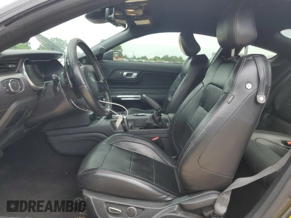 2019 Ford Mustang EcoBoost z VIN 1FA6P8TH8K5143490, wystawiony jako Copart lot #57561905 z przebiegiem 126 460 mil mil oraz Szkoda całkowita • Salvage title. Historia ofert i sprzedaży dostępna na DreamBid. Obrazek 7.