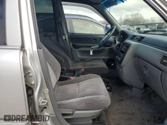 1998 Honda CR-V EX with VIN JHLRD1861WC031682, listed as a Copart auction lot 81453284 with 255,149 mi miles and Non Repairable. Bid and sale history available at carsss.com. Image 7.