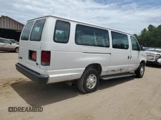 2004 Ford Econoline Passenger XL with VIN 1FBSS31L04HB37562, listed as a Copart auction lot 60328625 with 130,252 mi miles and Salvage title. Bid and sale history available at DreamBid. Image 3.