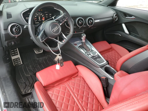 2023 Audi TTS z VIN TRUA1AFV0P1007101, wystawiony jako Copart lot #56334155 z przebiegiem 1 719 mil mil oraz Szkoda całkowita • Salvage title. Historia ofert i sprzedaży dostępna na DreamBid. Obrazek 8.