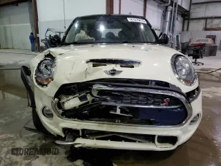 2018 MINI Hardtop 4 Door Cooper S z VIN WMWXU3C5XJ2F50470, wystawiony jako Copart lot #41575815 z przebiegiem 42 418 mil mil oraz Szkoda całkowita • Salvage title. Historia ofert i sprzedaży dostępna na DreamBid. Obrazek 5.