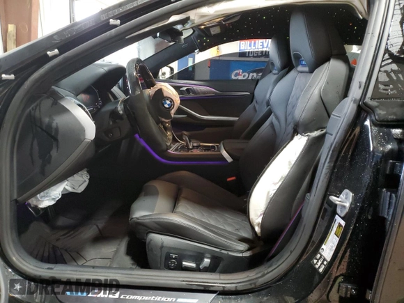 2025 BMW M8 Competition z VIN WBSGV0C04SCS21820, wystawiony jako Copart lot #73384474 z przebiegiem 3 457 mil mil oraz Szkoda całkowita • Salvage title. Historia ofert i sprzedaży dostępna na DreamBid. Obrazek 7.