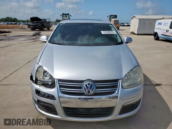 2010 Volkswagen Jetta Limited Edition with VIN 3VWRX7AJ4AM009427, listed as a Copart auction lot 61630225 with 206,090 mi miles and Salvage title. Bid and sale history available at DreamBid. Image 5.