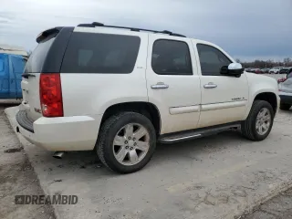 2008 GMC Yukon SLT w/4SB with VIN 1GKFC13J78R213048, listed as a Copart auction lot 88475205 with 186,715 mi miles and Salvage Title. Bid and sale history available at carsss.com. Image 3.