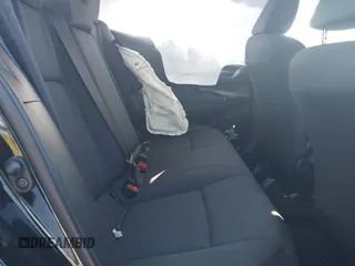 2025 Toyota Corolla LE z VIN 5YFB4MDE8SP241176, wystawiony jako IAAI lot #41316242 z przebiegiem 2063 mil mil oraz . Historia ofert i sprzedaży dostępna na DreamBid. Obrazek 8.