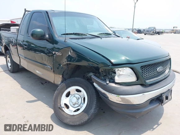 2001 Ford F-150 XL z VIN 1FTZX17201NA28384, wystawiony jako IAAI lot #39496964 z przebiegiem 65 695 mil mil oraz . Historia ofert i sprzedaży dostępna na DreamBid. Obrazek 6.