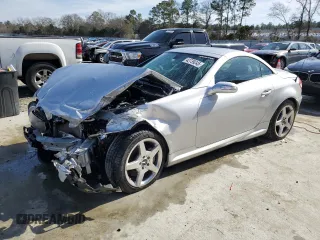 2006 Mercedes-Benz SLK-Class 3.5L with VIN WDBWK56F76F104650, listed as a Copart auction lot 42739245 with 69,612 mi miles and Salvage Title. Bid and sale history available at carsss.com. Image 1.