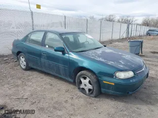 2001 Chevrolet Malibu LS with VIN 1G1NE52JX16228945, listed as a IAAI auction lot 41675329 with 160,550 mi miles. Bid and sale history available at carsss.com. Image 1.