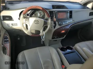 2011 Toyota Sienna XLE with VIN 5TDDK3DC0BS003417, listed as a Copart auction lot 45875025 with 191,569 mi miles and Salvage Title. Bid and sale history available at carsss.com. Image 8.