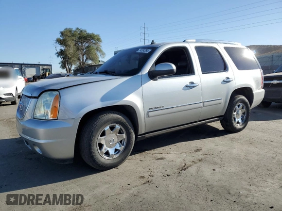 2010 GMC Yukon Denali with VIN 1GKUKEEF8AR170422, listed as a Copart auction lot 74334354 with 137,053 mi miles and Salvage Title. Bid and sale history available at carsss.com. Image 1.
