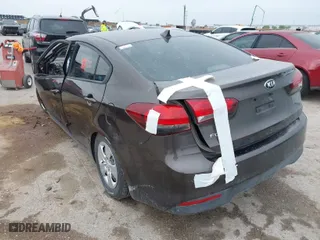 2017 Kia Forte LX with VIN 3KPFK4A70HE116258, listed as a IAAI auction lot 41923207 with 1 mi miles. Bid and sale history available at carsss.com. Image 3.