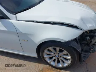 2011 BMW 3 Series 328i с VIN WBAPH7C54BE682973, выставлен на аукционе IAAI как лот 42235227 с пробегом 141 576 миль миль и . История ставок и продаж доступна на DreamBid. Изображение 18.