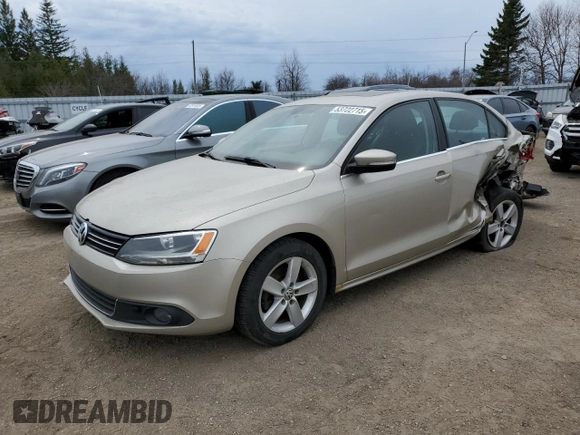 2013 Volkswagen Jetta Comfortline с VIN 3VWDL7AJ0DM247575, выставлен на аукционе Copart как лот 53722715 с пробегом 256 015 миль миль и Списание • Salvage title. История ставок и продаж доступна на DreamBid. Изображение 1.