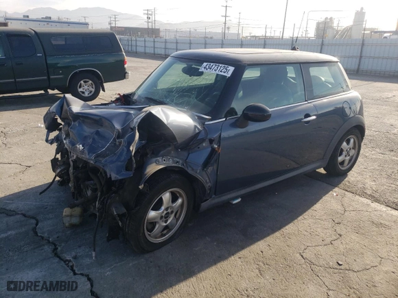 2010 MINI Cooper Hardtop with VIN WMWMF3C51ATU78255, listed as a Copart auction lot 43473125 with NaN miles and Salvage Title. Bid and sale history available at carsss.com. Image 1.
