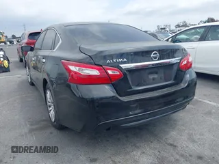 2016 Nissan Altima SR with VIN 1N4AL3AP6GC191303, listed as a IAAI auction lot 42068059 with 134,148 mi miles and . Bid and sale history available at carsss.com. Image 3.