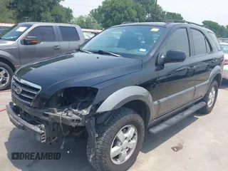 2008 Kia Sorento EX z VIN KNDJD736485797126, wystawiony jako IAAI lot #42253311 z przebiegiem 226 018 mil mil oraz . Historia ofert i sprzedaży dostępna na DreamBid. Obrazek 20.