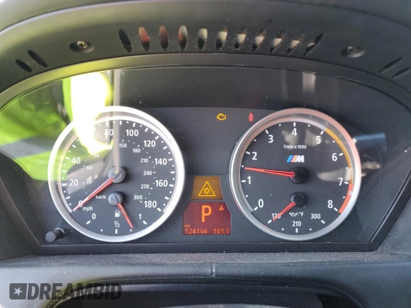 2014 BMW X6 M with VIN 5YMGZ0C50E0C40694, listed as a Copart auction lot 43943305 with 124,104 mi miles and Salvage Title. Bid and sale history available at carsss.com. Image 9.
