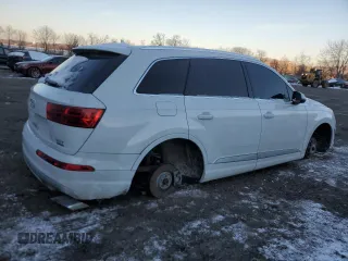 2017 Audi Q7 Premium Plus with VIN WA1LAAF76HD018067, listed as a Copart auction lot 41734245 with 138,716 mi miles and Salvage title. Bid and sale history available at DreamBid. Image 3.