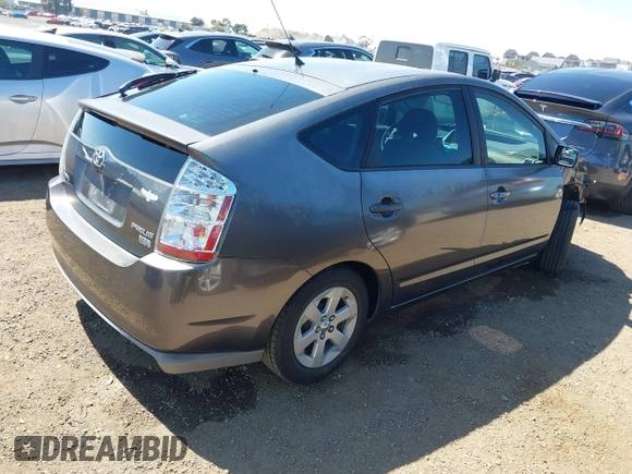 2008 Toyota Prius z VIN JTDKB20U883384556, wystawiony jako IAAI lot #42236131 z przebiegiem 71 463 mil mil oraz . Historia ofert i sprzedaży dostępna na DreamBid. Obrazek 4.