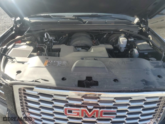 2020 GMC Yukon XL Denali with VIN 1GKS1HKJ0LR182572, listed as a Copart auction lot 80741994 with 107,195 mi miles and Salvage Title. Bid and sale history available at carsss.com. Image 12.