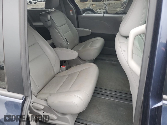 2018 Toyota Sienna XLE Auto Access Seat with VIN 5TDYZ3DC7JS905347, listed as a Copart auction lot 51348005 with 90,476 mi miles and Salvage Title. Bid and sale history available at carsss.com. Image 11.