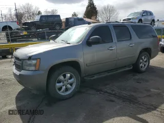 2008 Chevrolet Suburban LTZ with VIN 1GNFK16Y18R165402, listed as a Copart auction lot 47832565 with 184,399 mi miles and Salvage Title. Bid and sale history available at carsss.com. Image 1.