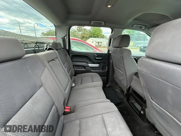2018 Chevrolet Silverado 1500 LT with VIN 3GCUKREC4JG432719, listed as a Copart auction lot 52822625 with 161,100 mi miles and Clean Title. Bid and sale history available at carsss.com. Image 6.