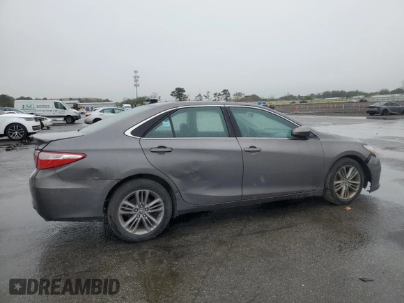 2015 Toyota Camry XLE z VIN 4T1BF1FK4FU985826, wystawiony jako Copart lot #55783835 z przebiegiem 214 790 mil mil oraz Czysty tytuł • Clean title. Historia ofert i sprzedaży dostępna na DreamBid. Obrazek 3.