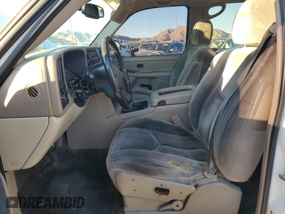 2005 Chevrolet Suburban LS with VIN 3GNEC16ZX5G176881, listed as a Copart auction lot 80467894 with 203,283 mi miles and Salvage title. Bid and sale history available at DreamBid. Image 7.