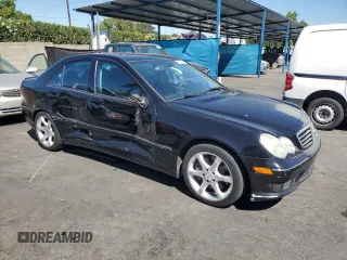 2007 Mercedes-Benz C 230 Sport z VIN WDBRF52H37F933113, wystawiony jako Copart lot #61600585 z przebiegiem 188 049 mil mil oraz Szkoda całkowita • Salvage title. Historia ofert i sprzedaży dostępna na DreamBid. Obrazek 4.