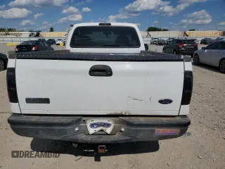 2000 Ford F-250 XL z VIN 1FTNF20L0YEA92980, wystawiony jako Copart lot #56422575 z przebiegiem 210 425 mil mil oraz Szkoda całkowita • Salvage title. Historia ofert i sprzedaży dostępna na DreamBid. Obrazek 6.