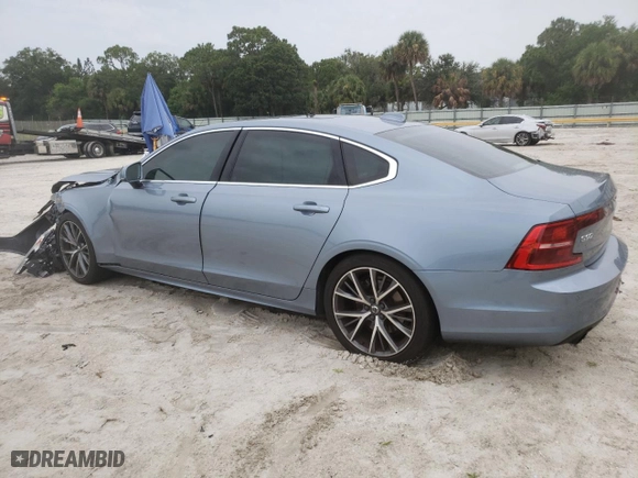 2019 Volvo S90 Momentum with VIN LVY102AK8KP110023, listed as a Copart auction lot 62362234 with 81,527 mi miles and Non Repairable. Bid and sale history available at carsss.com. Image 2.