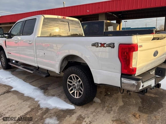 2019 Ford Super Duty F-250 SRW XL with VIN 1FT7W2BT4KEG54943, listed as a Copart auction lot 46714425 with 203,629 mi miles and Clean Title. Bid and sale history available at carsss.com. Image 3.