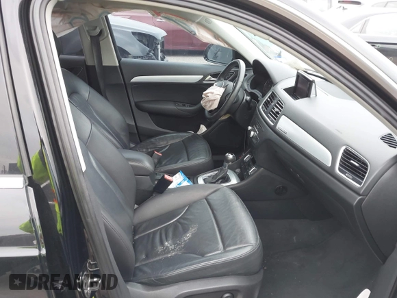 2015 Audi Q3 Premium Plus с VIN WA1EFCFS2FR000949, выставлен на аукционе IAAI как лот 41194209 с пробегом 102 567 миль миль и . История ставок и продаж доступна на DreamBid. Изображение 5.