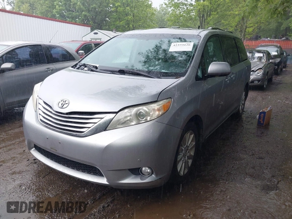 2011 Toyota Sienna XLE z VIN 5TDDK3DC1BS002387, wystawiony jako IAAI lot #42373126 z przebiegiem 279 026 mil mil oraz . Historia ofert i sprzedaży dostępna na DreamBid. Obrazek 17.