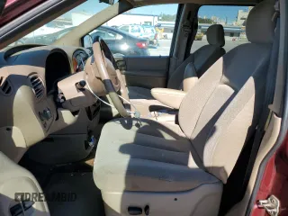 2003 Chrysler Town & Country LX with VIN 2C4GP44LX3R112420, listed as a Copart auction lot 77086724 with 101,353 mi miles and Clean Title. Bid and sale history available at DreamBid. Image 7.